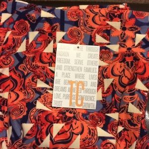 Tall and curvy Lularoe leggings